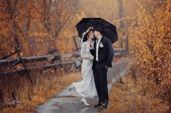 Уж небо осенью дышало: в каких случаях осенняя свадьба пройдет идеально?