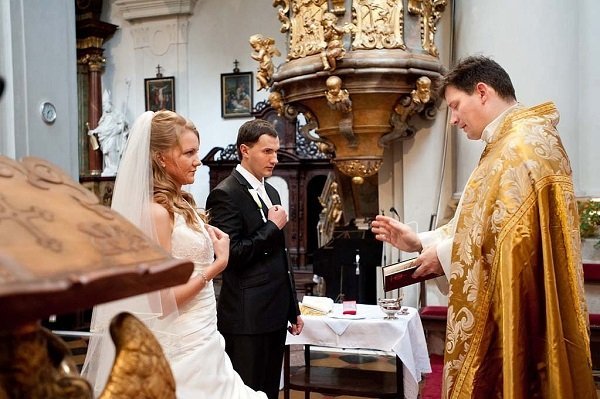 Где венчаться с католичкой. Венчание в католической церкви